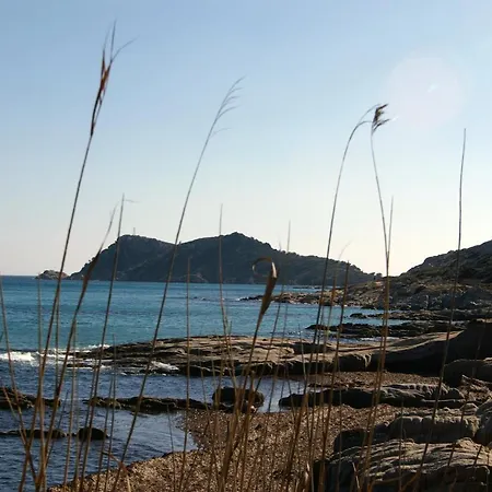 Lägenhet Le Val De Pons