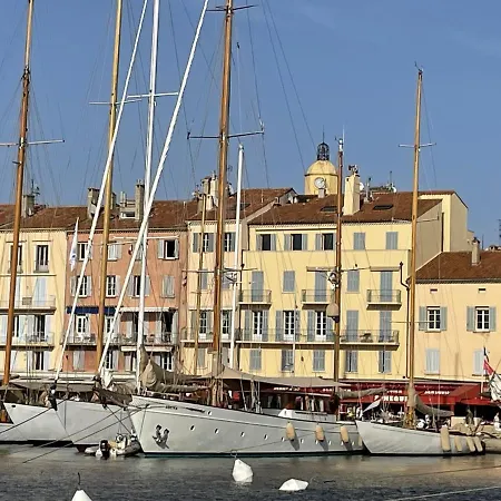 Lägenhet Le Val De Pons