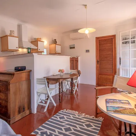 Le Val De Pons Apartament