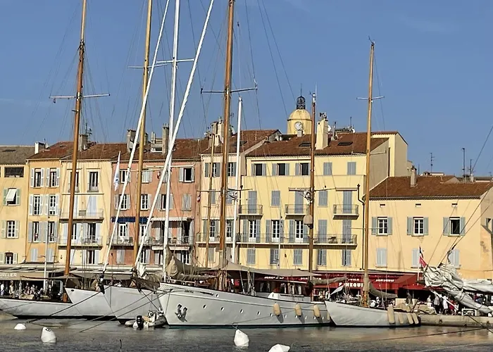 Lägenhet Le Val De Pons